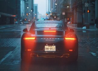 Jak się hamuje na desce?