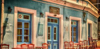 Jakie klapki do Grecji?