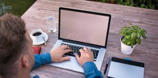 Jak się pisze życzył?